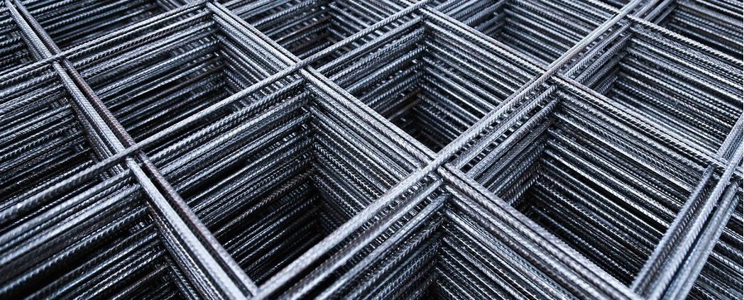 Piles of reo mesh