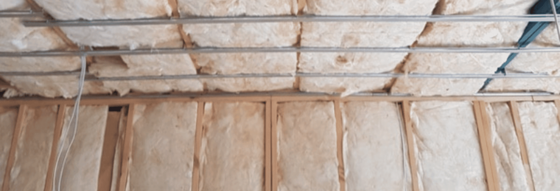 Wall & Ceiling covered in insulation from Pride Insulation