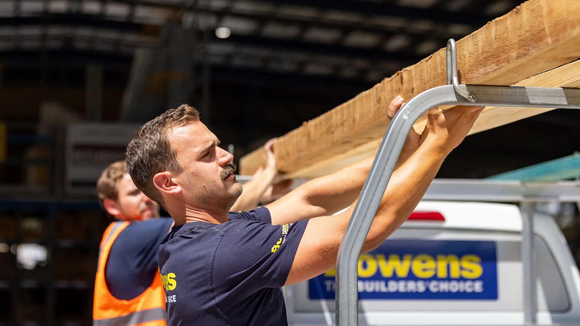 Bowens loading timber on truck