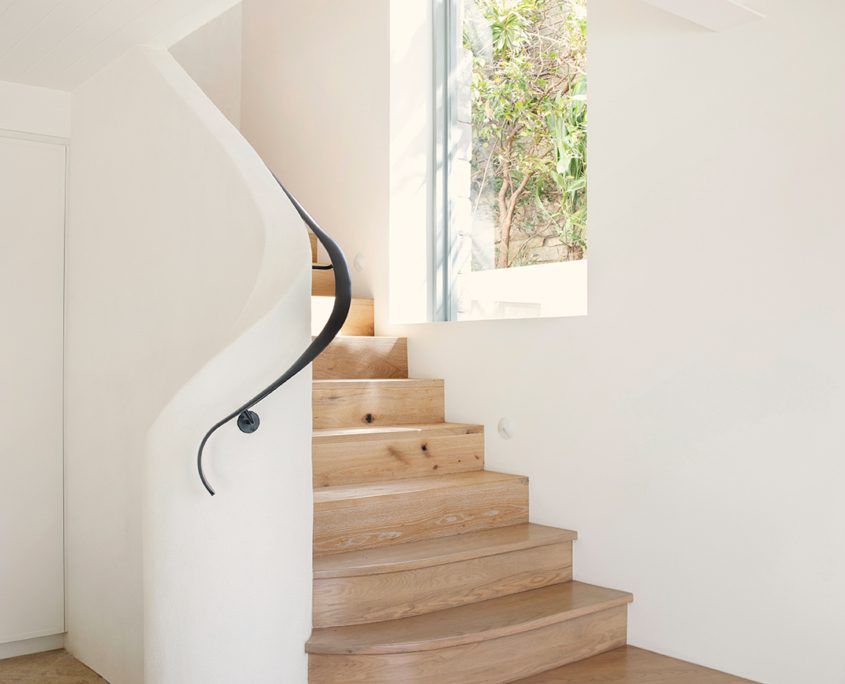 Genneral staircase modern curved staircase design light and airy