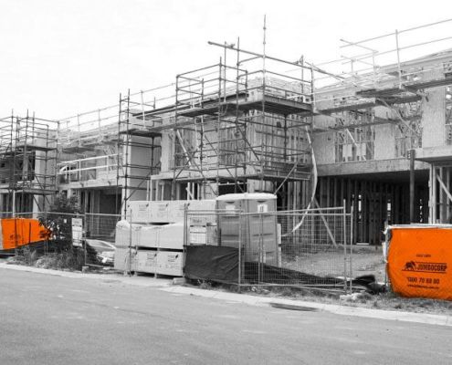 180 Lowres bw 1080x494