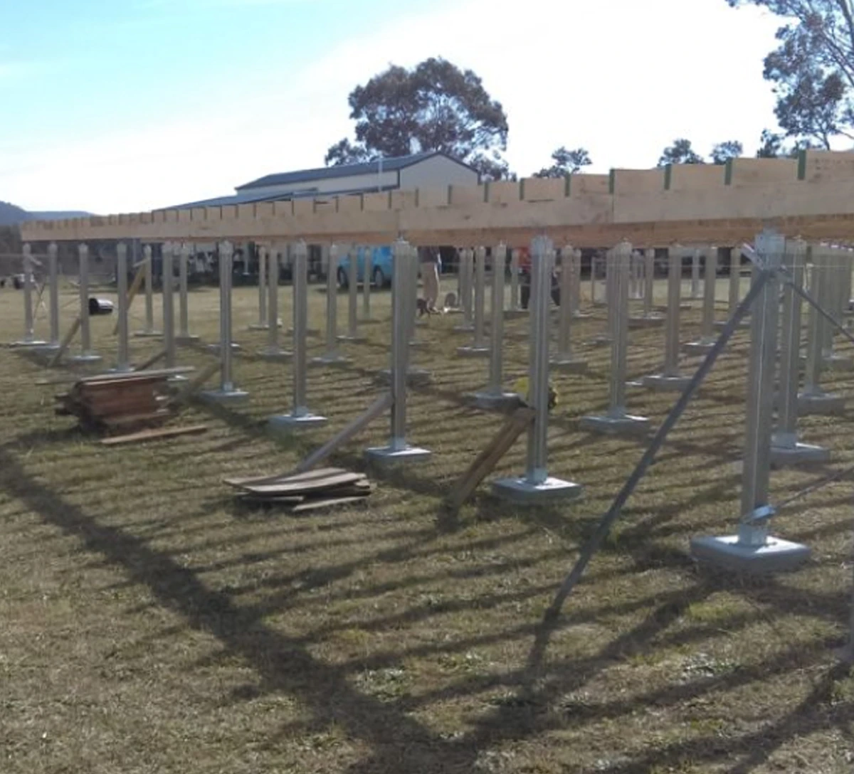 Levelmaster stumps raising house